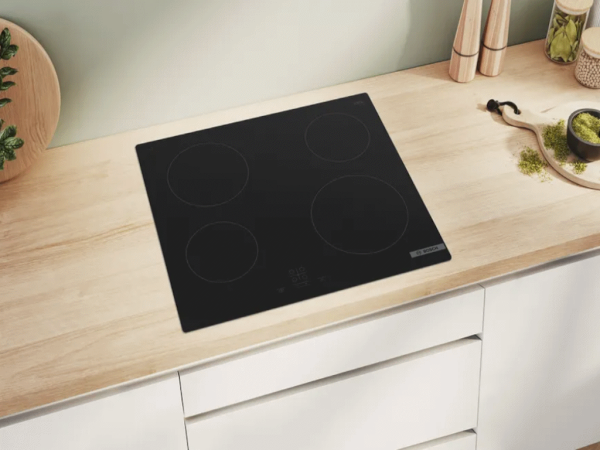 Ugradna ploca BOSCH PKE611BA2ESerija4staklokeramicka4 zone60cmcrna